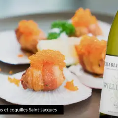 Quel vin avec coquille Saint-Jacques ? Un Chablis Premier Cru William Fèvre, parfait pour sublimer ces délices marins.