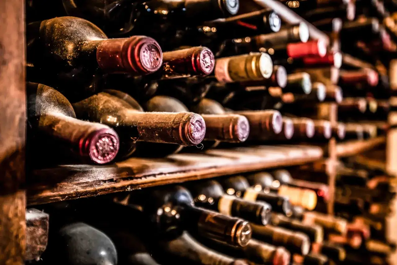 Vin piquant - Défaut ou vivacité? Maîtrisez le service!