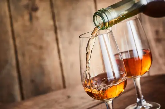 Vin de Paille - Le guide complet pour l'acheter et le déguster